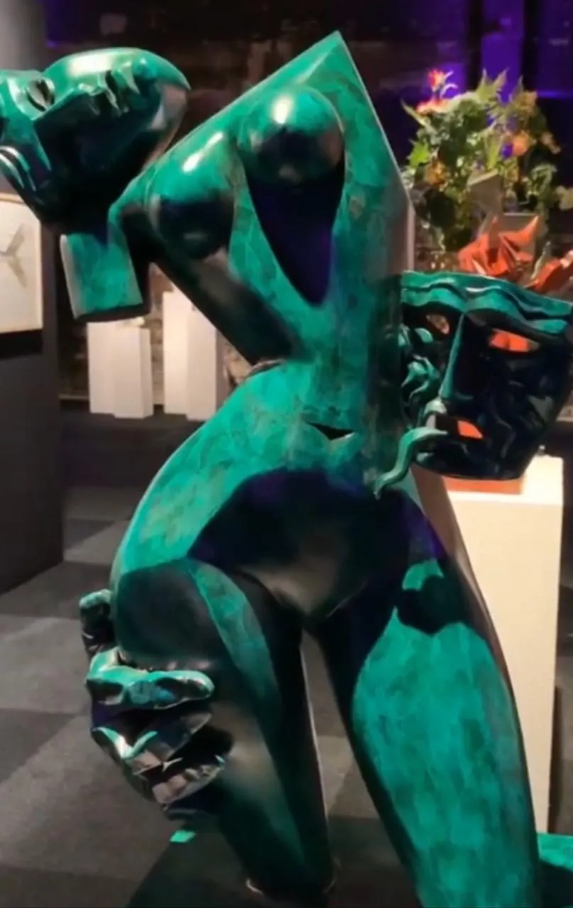 Contemporary sculpture by Igor Tcholaria